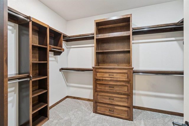 12201 Bighorn Ln, Elgin, OK 73538