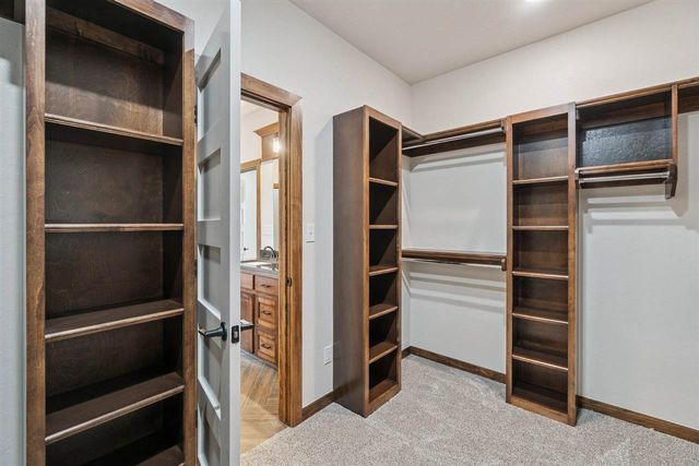 12201 Bighorn Ln, Elgin, OK 73538