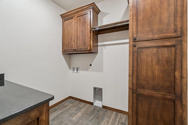 12201 Bighorn Ln, Elgin, OK 73538