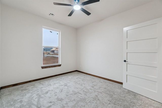 12201 Bighorn Ln, Elgin, OK 73538