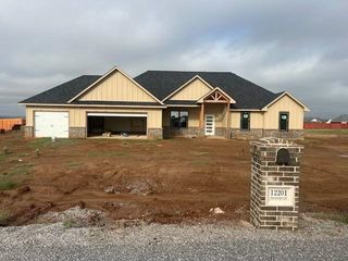 12201 Bighorn Ln, Elgin, OK 73538