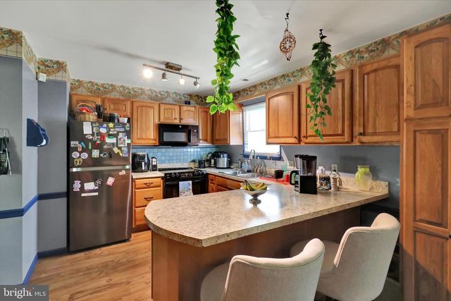37 BEAVENS RD, Reading, PA 19608