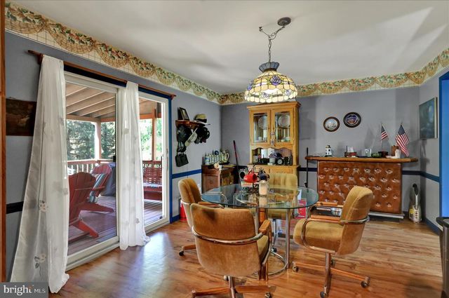 37 BEAVENS RD, Reading, PA 19608