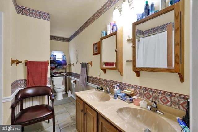 37 BEAVENS RD, Reading, PA 19608