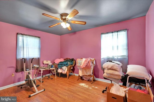 37 BEAVENS RD, Reading, PA 19608