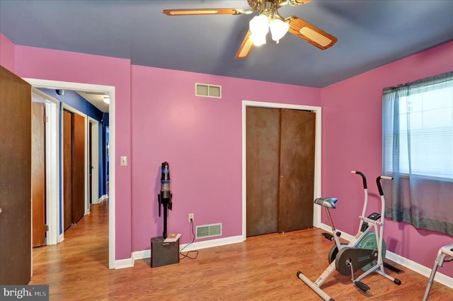 37 BEAVENS RD, Reading, PA 19608