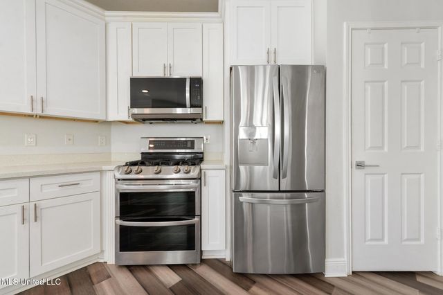 2252 Beach Drive, 1301, Gulfport, MS 39507