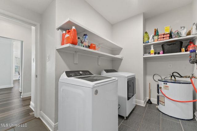 2252 Beach Drive, 1301, Gulfport, MS 39507