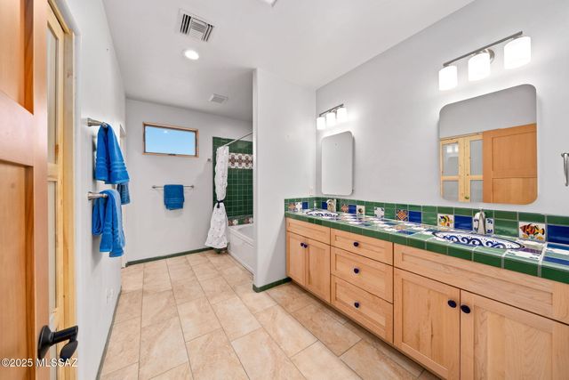 256 S Avenida del Palo Fiero, Tucson, AZ 85745