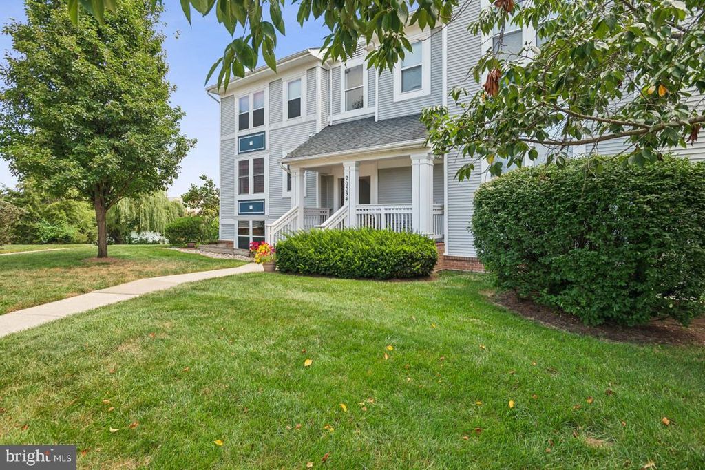 20594 CORNSTALK TER #201, Ashburn, VA 20147