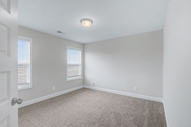 1317 Shaughnessy St, Clarksville, TN 37042