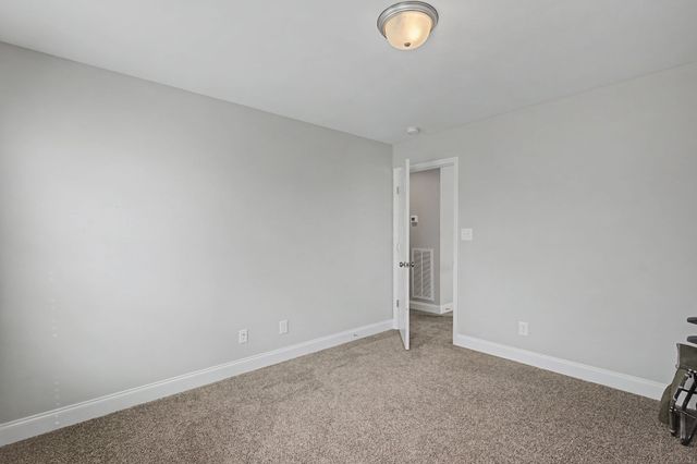 1317 Shaughnessy St, Clarksville, TN 37042