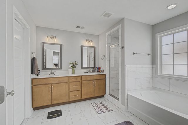 1317 Shaughnessy St, Clarksville, TN 37042