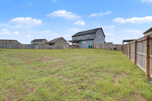 1317 Shaughnessy St, Clarksville, TN 37042