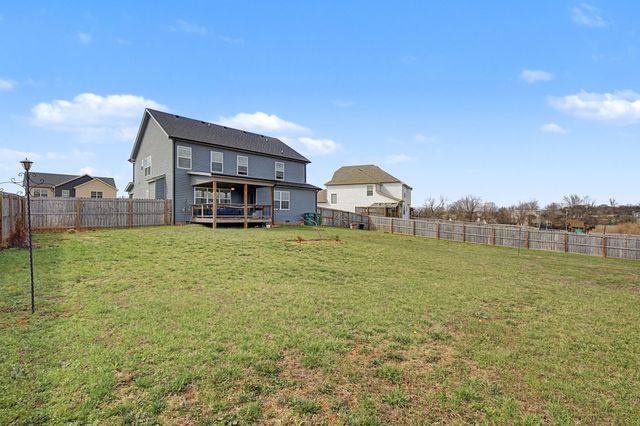 1317 Shaughnessy St, Clarksville, TN 37042