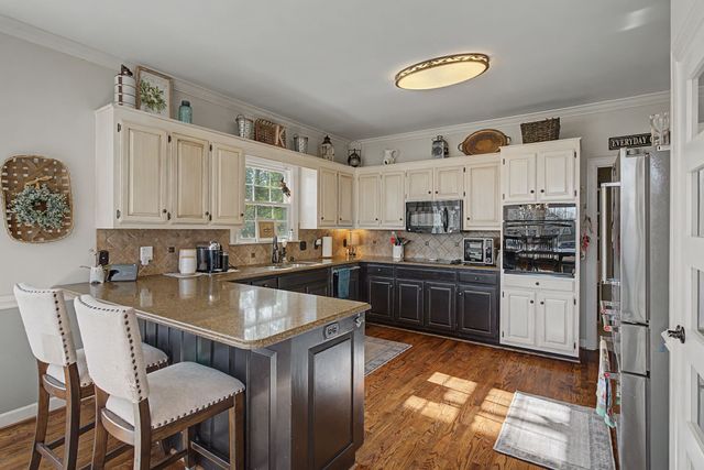 102 Saltwood Pl, Hendersonville, TN 37075