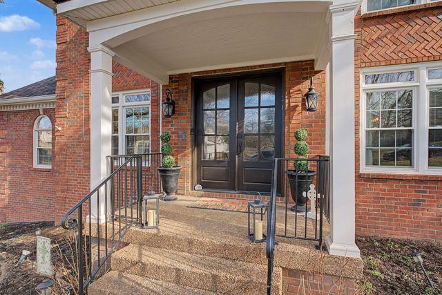 102 Saltwood Pl, Hendersonville, TN 37075