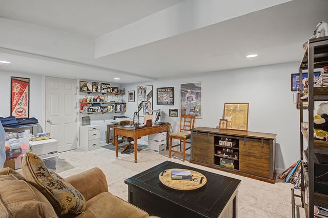 102 Saltwood Pl, Hendersonville, TN 37075