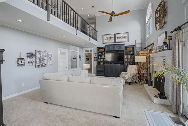 102 Saltwood Pl, Hendersonville, TN 37075