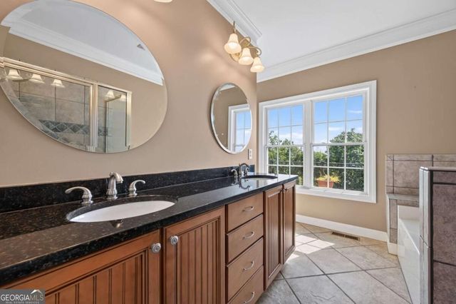805 Lake Arrowhead Drive, Waleska, GA 30183