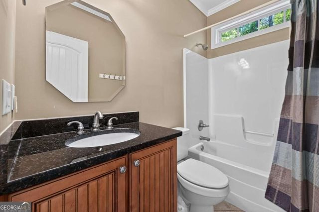 805 Lake Arrowhead Drive, Waleska, GA 30183