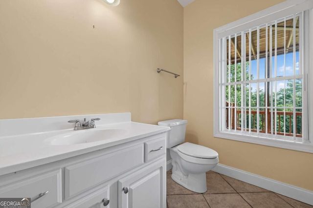 805 Lake Arrowhead Drive, Waleska, GA 30183