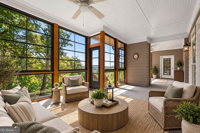 805 Lake Arrowhead Drive, Waleska, GA 30183