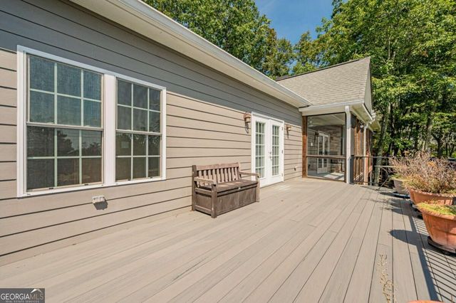 805 Lake Arrowhead Drive, Waleska, GA 30183
