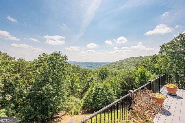 805 Lake Arrowhead Drive, Waleska, GA 30183