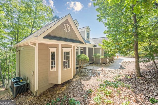 805 Lake Arrowhead Drive, Waleska, GA 30183
