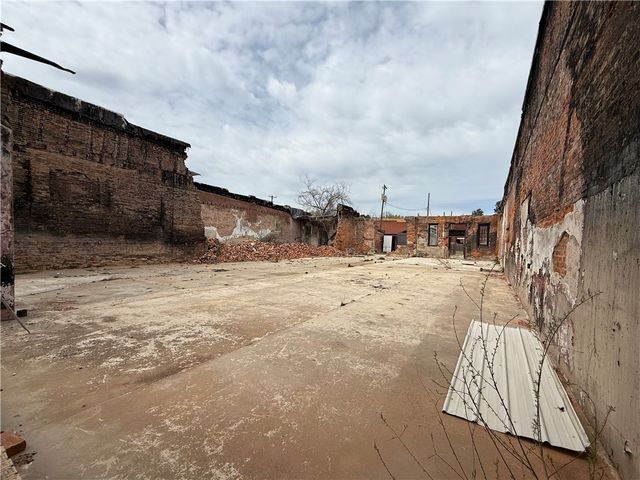 209 E Main Street, Atkins, AR 72823