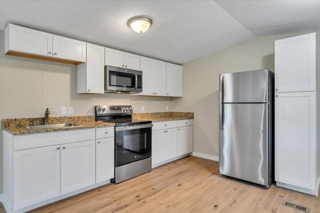 9467 Truevine RD, Glade Hill, VA 24092