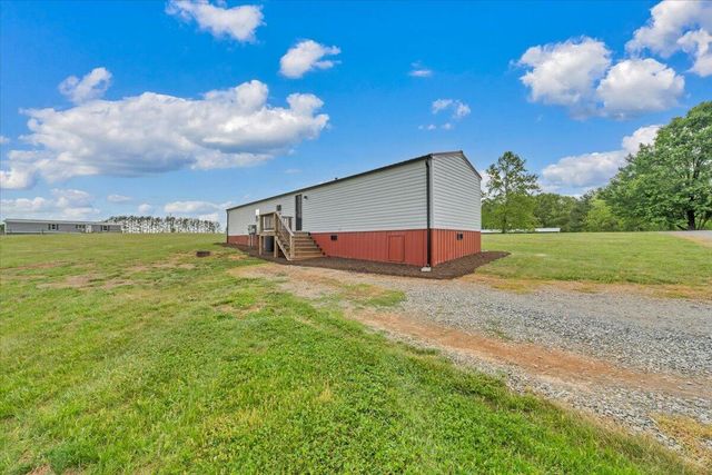 9467 Truevine RD, Glade Hill, VA 24092