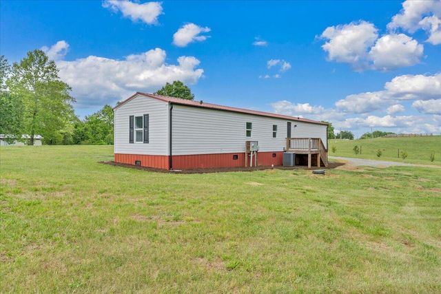 9467 Truevine RD, Glade Hill, VA 24092