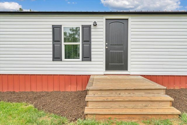 9467 Truevine RD, Glade Hill, VA 24092