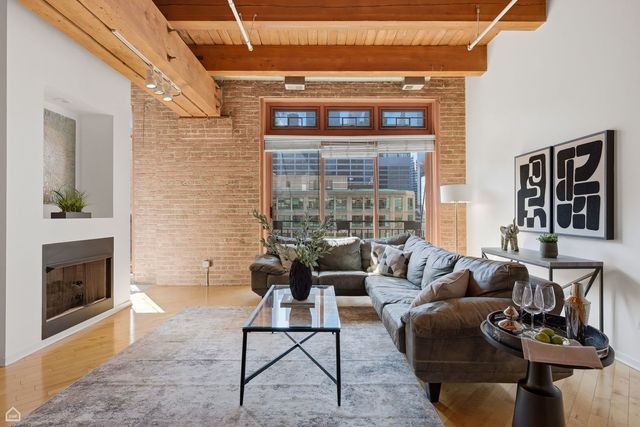 360 W Illinois Street 531, Chicago, IL 60654