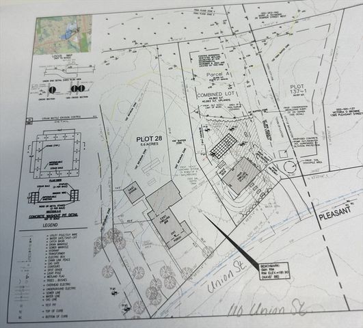 110 Union St, Easton, MA 02356