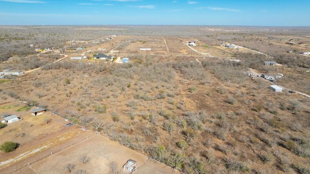 3991 Barth RD, Lockhart, TX 78644