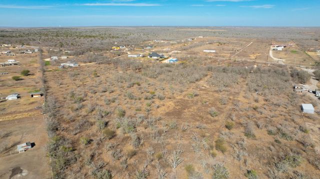 3991 Barth RD, Lockhart, TX 78644