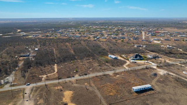 3991 Barth RD, Lockhart, TX 78644