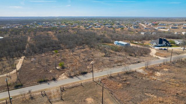 3991 Barth RD, Lockhart, TX 78644