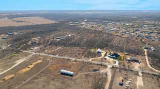 3991 Barth RD, Lockhart, TX 78644