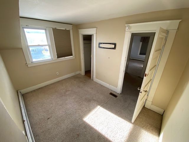 712 Todd Ave, Ellwood City, PA 16117