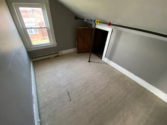 712 Todd Ave, Ellwood City, PA 16117