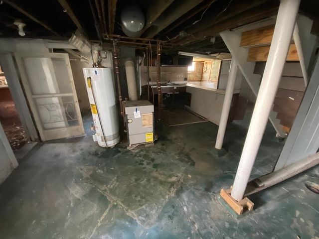 712 Todd Ave, Ellwood City, PA 16117