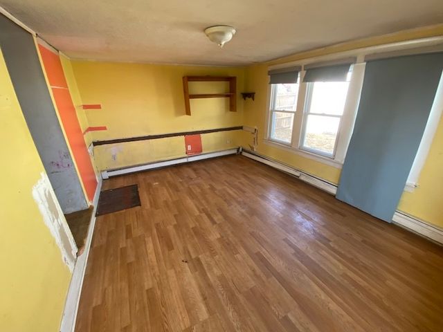 712 Todd Ave, Ellwood City, PA 16117