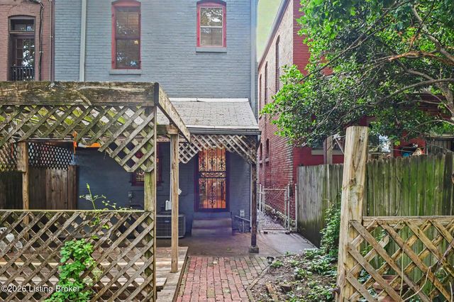 1218 S Floyd St, Louisville, KY 40203