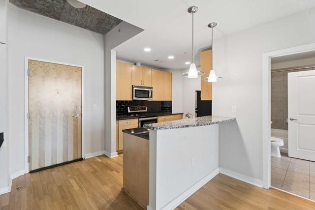 400 W Peachtree NW Street 3115, Atlanta, GA 30308