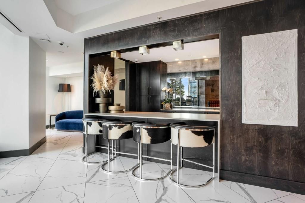 Image 30 of property listing at 400 W Peachtree Street NW 3115, Atlanta, GA 30308
