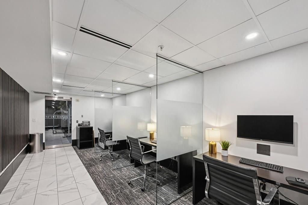 Image 34 of property listing at 400 W Peachtree Street NW 3115, Atlanta, GA 30308